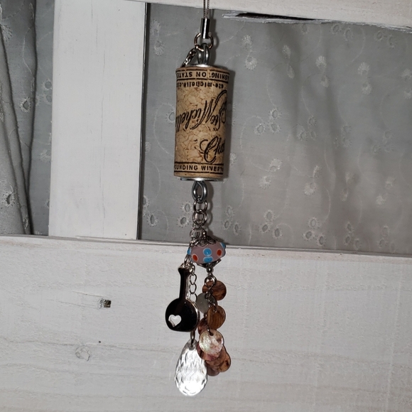 Wine Bottle, Liquor Bottle Charm,Key Chain - Picture 6 of 12